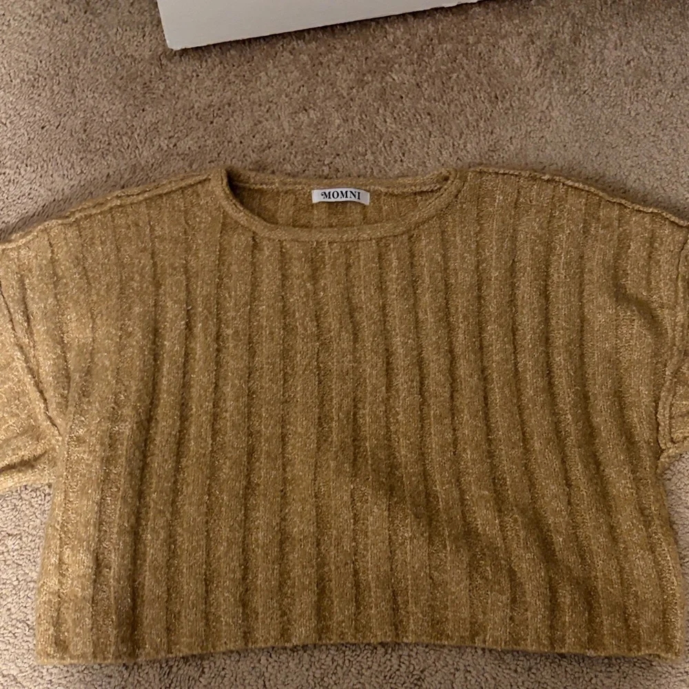 Gold Ribbed Knit Top - Picture 1 of 5